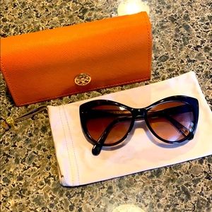 TORY BURCH SUNGLASSES